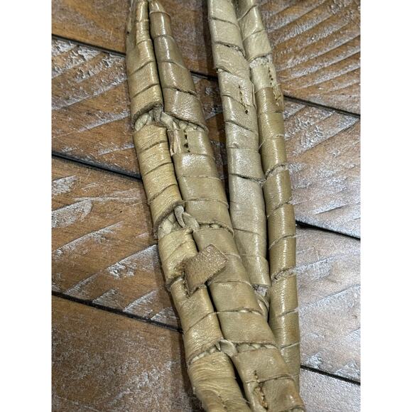 DAY & MOOD Khaki Green Leather 10 x 12 Slouchy Fringed Handbag - Picture 11 of 15